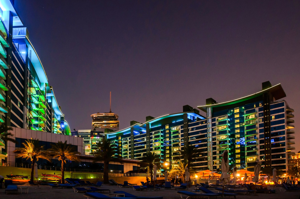 ابحث عن واحة أحلامك: أفضل 10 فنادق فاخرة في دبي
